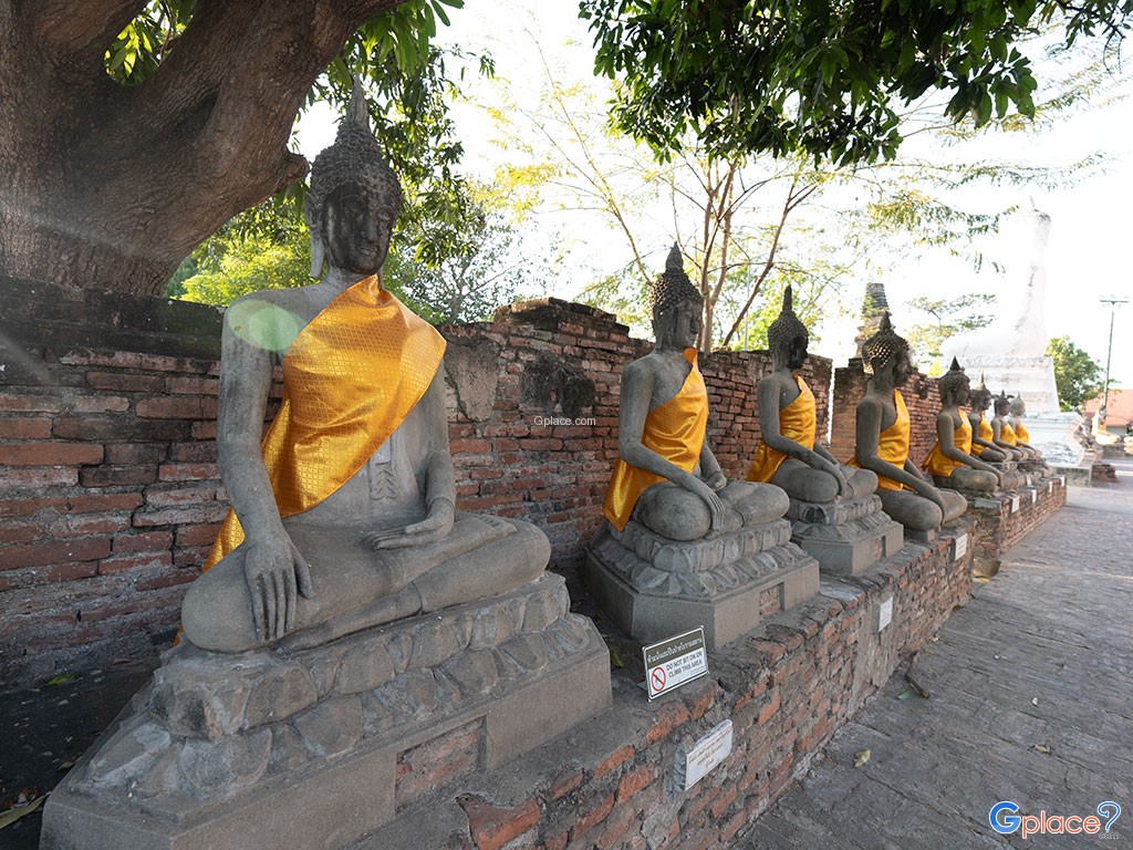 Yai Chai Mongkhon Temple