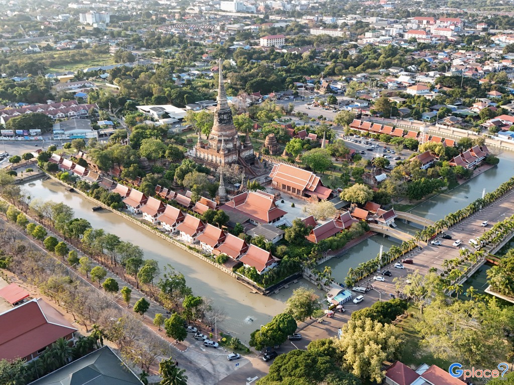 Yai Chai Mongkhon Temple