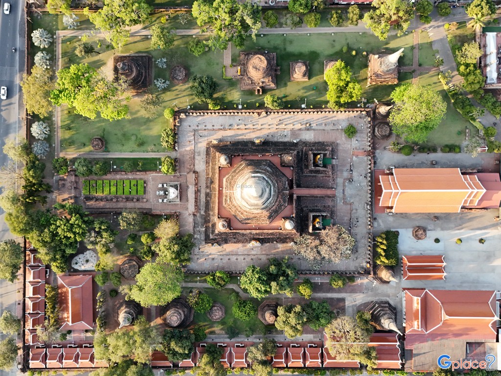 Yai Chai Mongkhon Temple