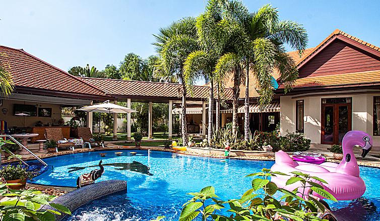 รีแล็กซิ่ง ปาล์ม พูล วิลล่า