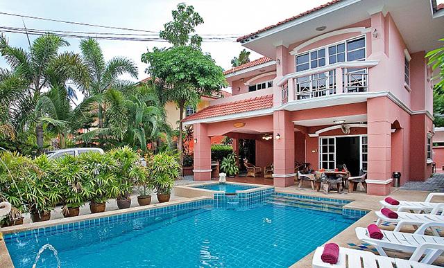 บ้านเดือนฉาย