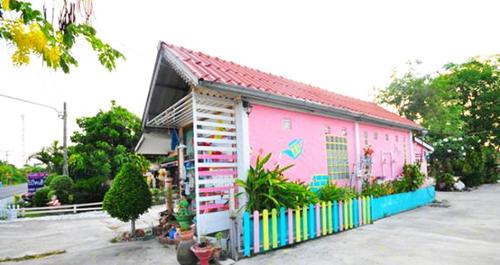 โบ๊ทเฮ้าส์รีสอร์ท สวนผึ้ง