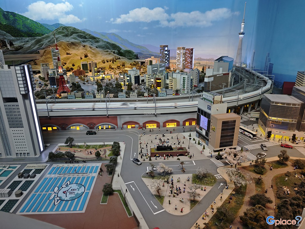 SCMaglev and Railway Park