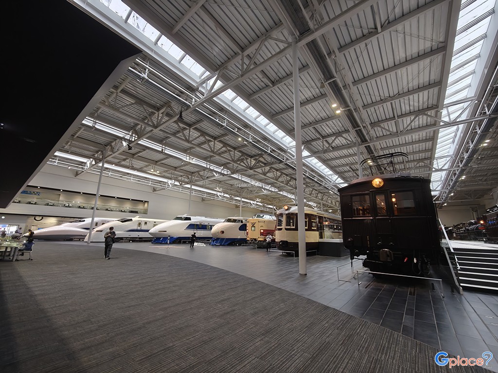 SCMaglev and Railway Park