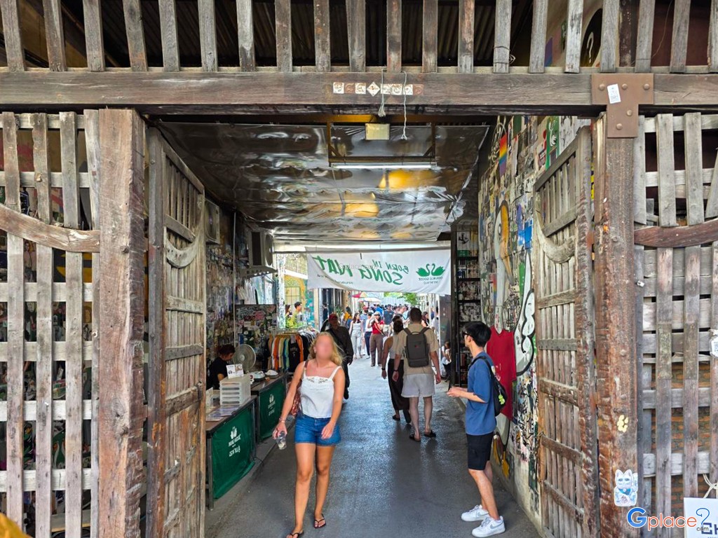 ถนนทรงวาด