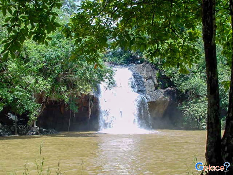 Ang Thong waterfall