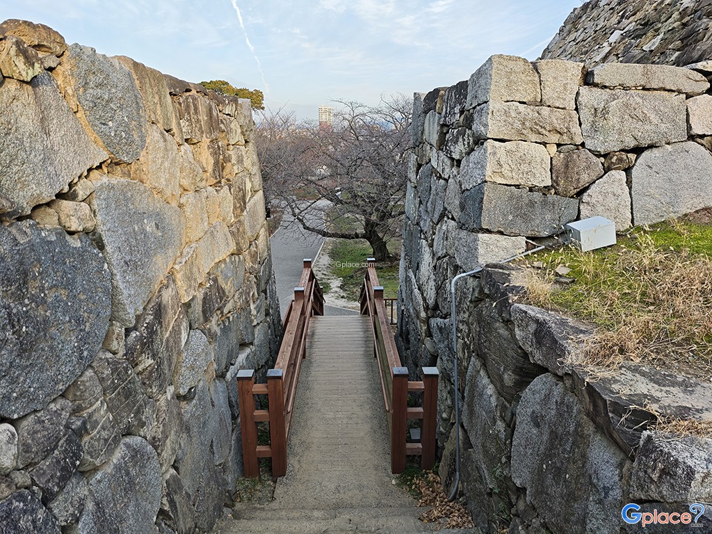 Fukuoka Castle Ruins
