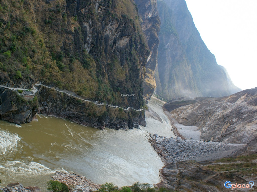 หุบเขาเสือกระโจน