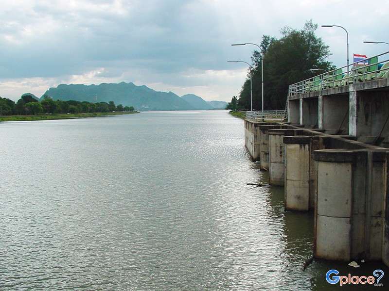 湄公河水坝