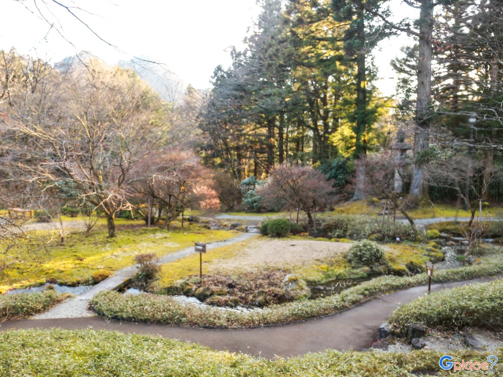 Tamozawa Imperial Villa Memorial Park