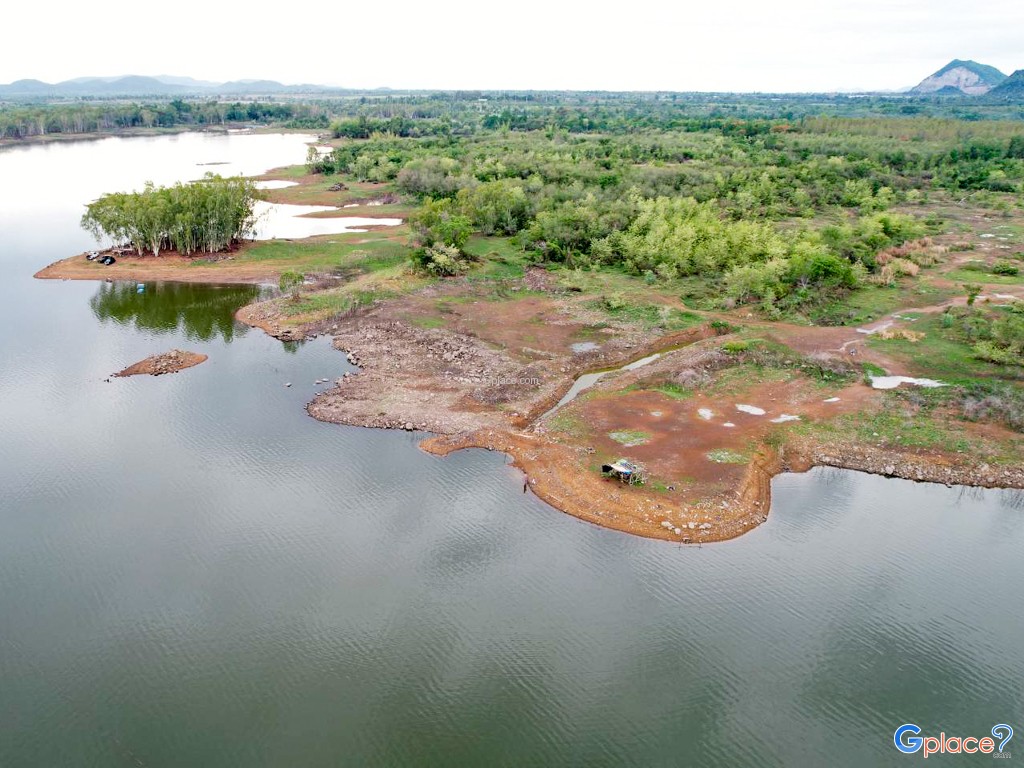 อ่างเก็บน้ำห้วยไม้เต็ง