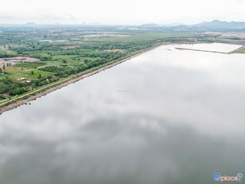 อ่างเก็บน้ำห้วยไม้เต็ง