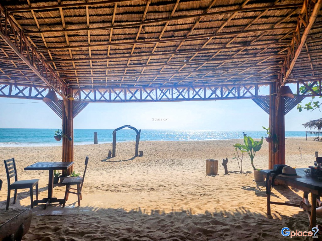 Sunset Beach Restaurant   Cottage