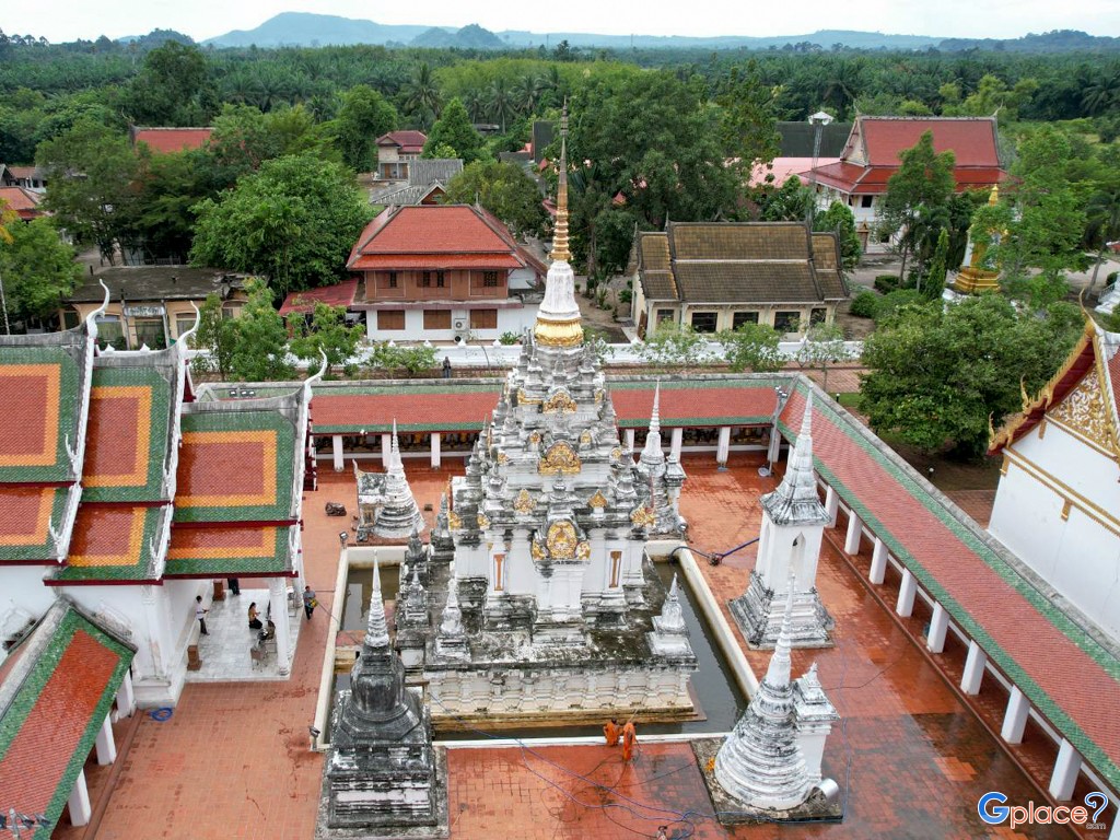 Phra Borom That Chaiya