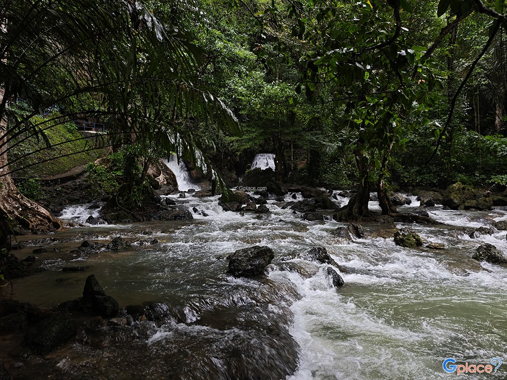 Tao Thong Waterfall