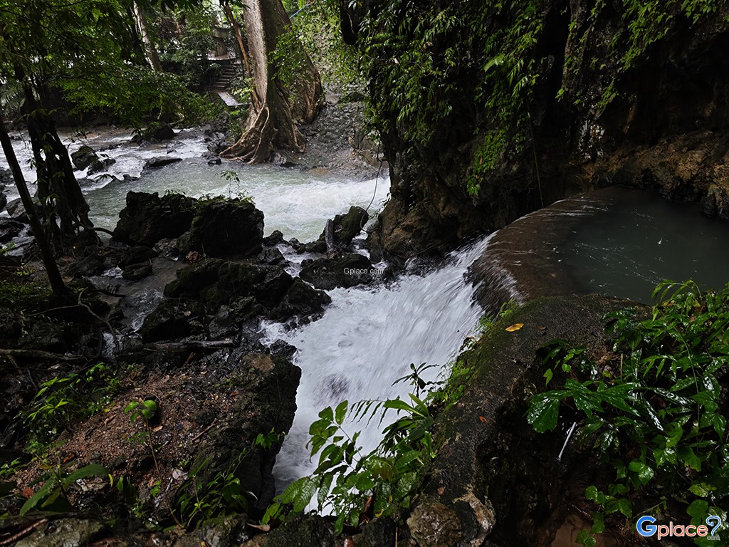 Tao Thong Waterfall