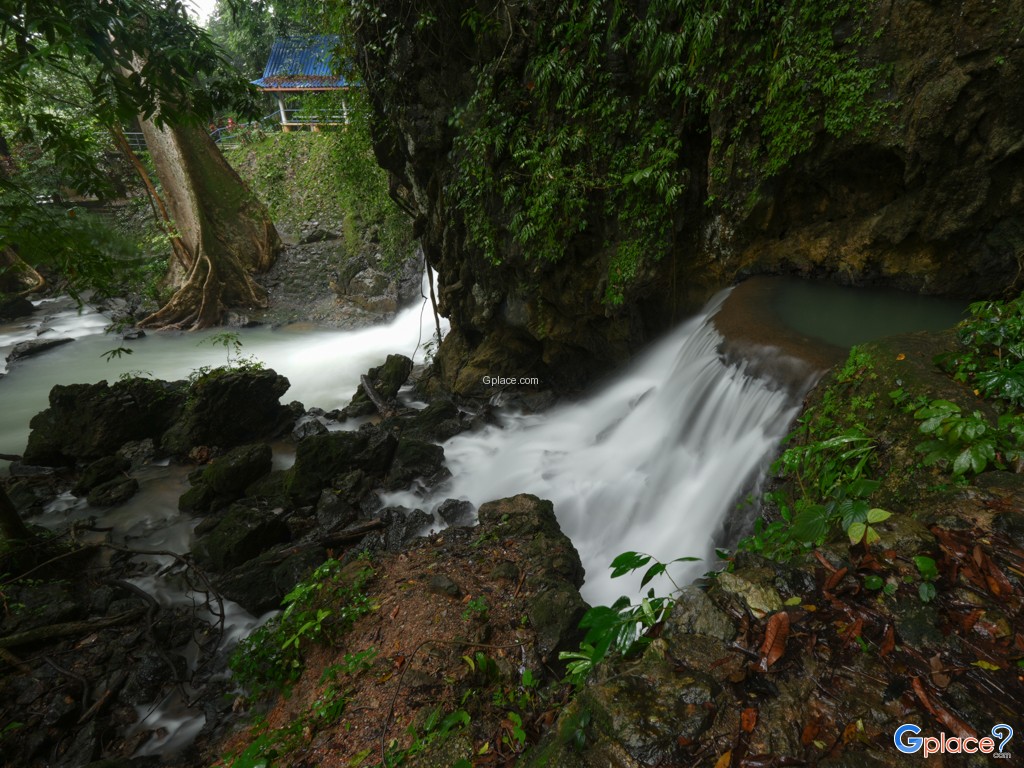 Tao Thong Waterfall