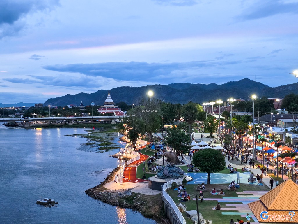 ตลาดถนนคนเดินสองแคว