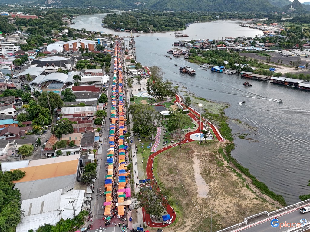 ตลาดถนนคนเดินสองแคว