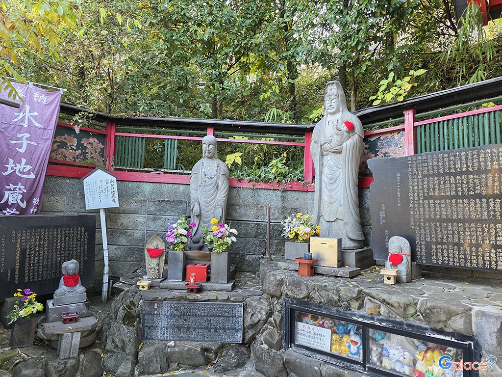 Kumamoto Castle Inari Shrine