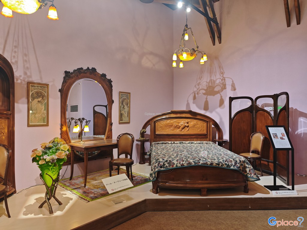 เฮาส์ ออฟ เวสเทิร์น อาร์ต