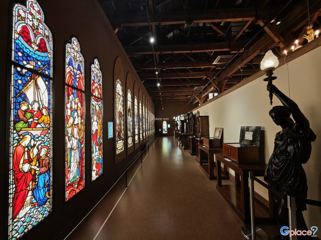 เฮาส์ ออฟ เวสเทิร์น อาร์ต