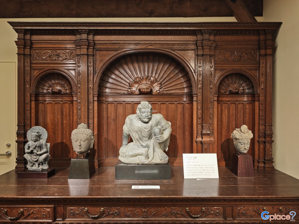 เฮาส์ ออฟ เวสเทิร์น อาร์ต