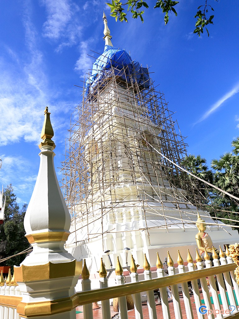 Phrathat Bang Phuan
