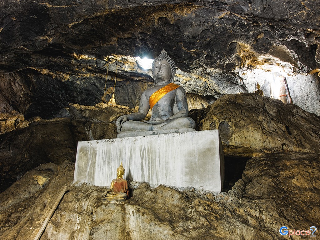 Tham Phu Phra