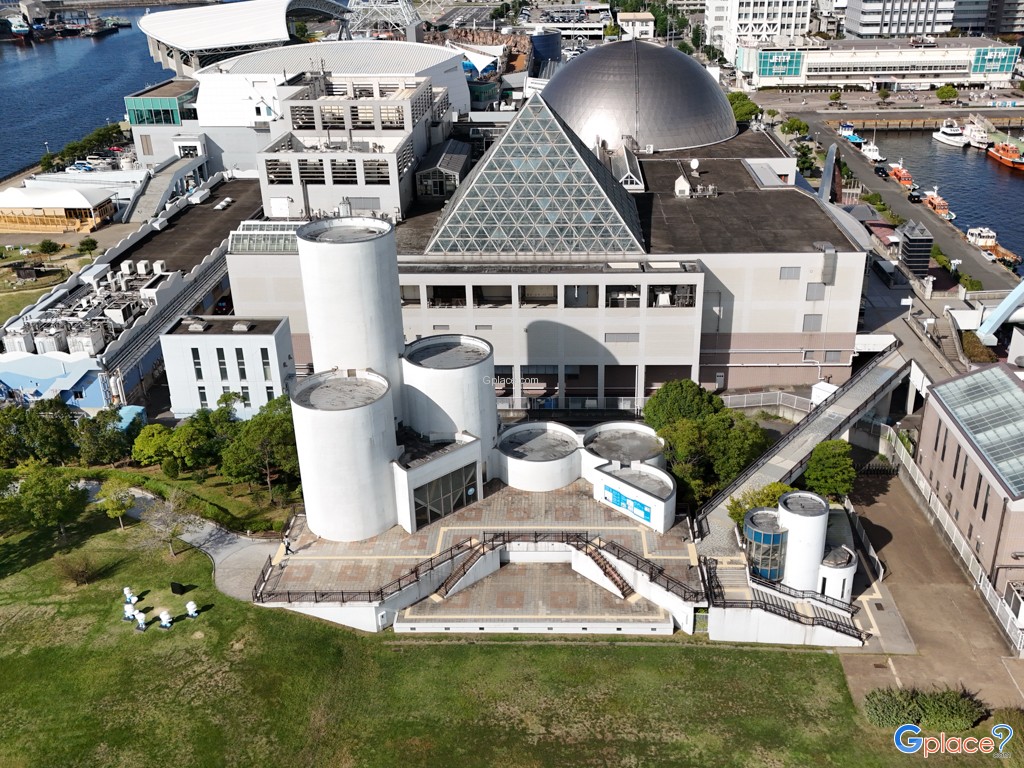 Port of Nagoya Public Aquarium