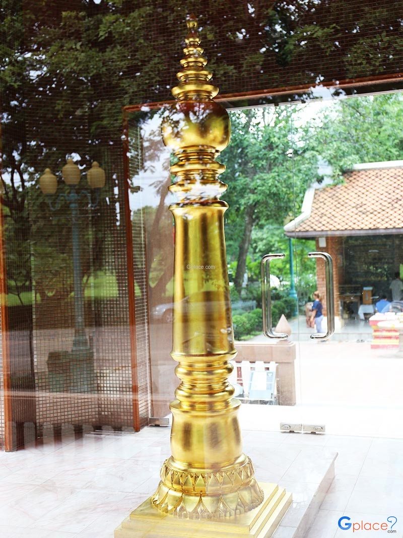The Kamphaeng Phet Pillar Shrine