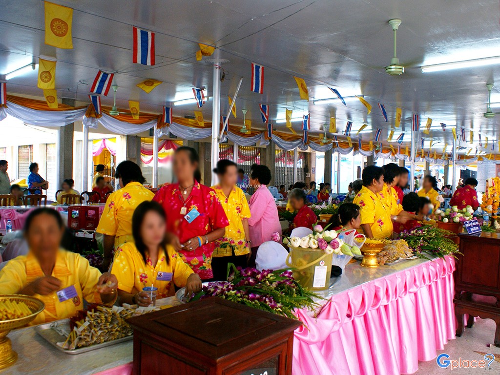 Wat Bangplee Yai Nai