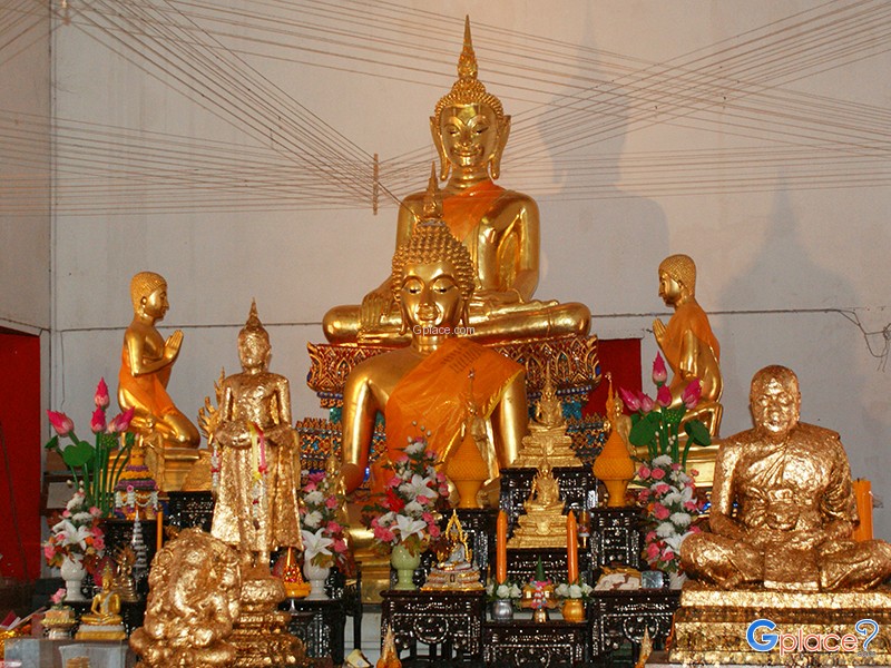 Wat Phummarin Kudi Thong寺庙