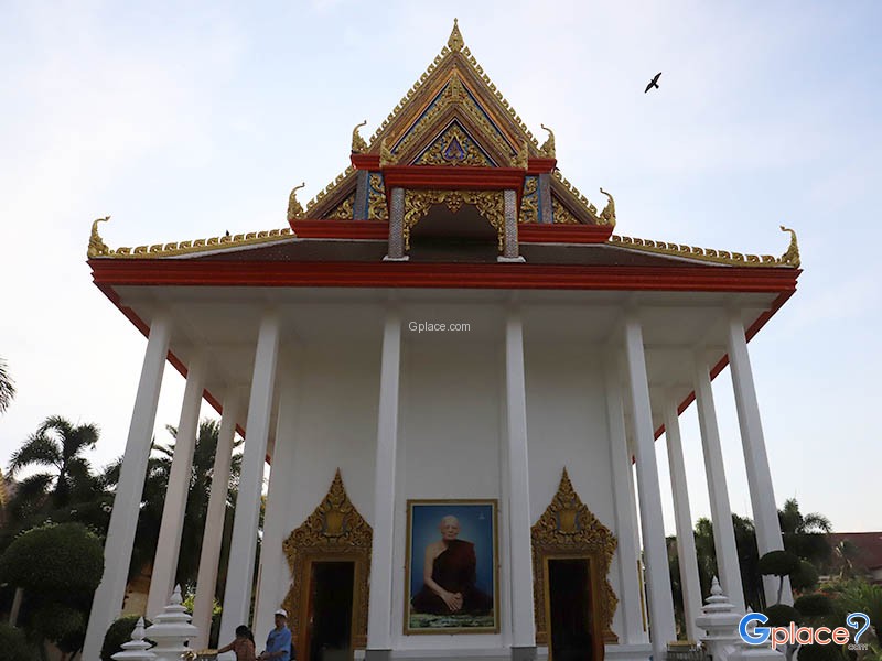 Wat Phikun Thong