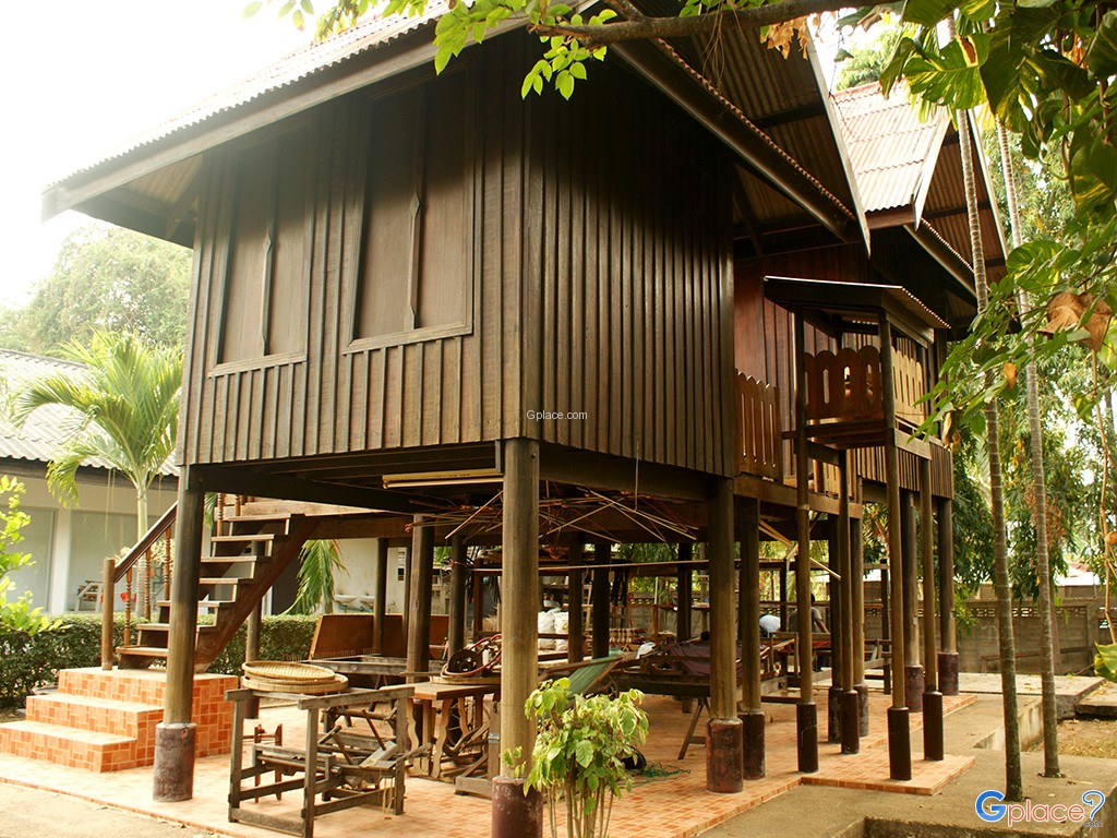 Sala Mai Thai