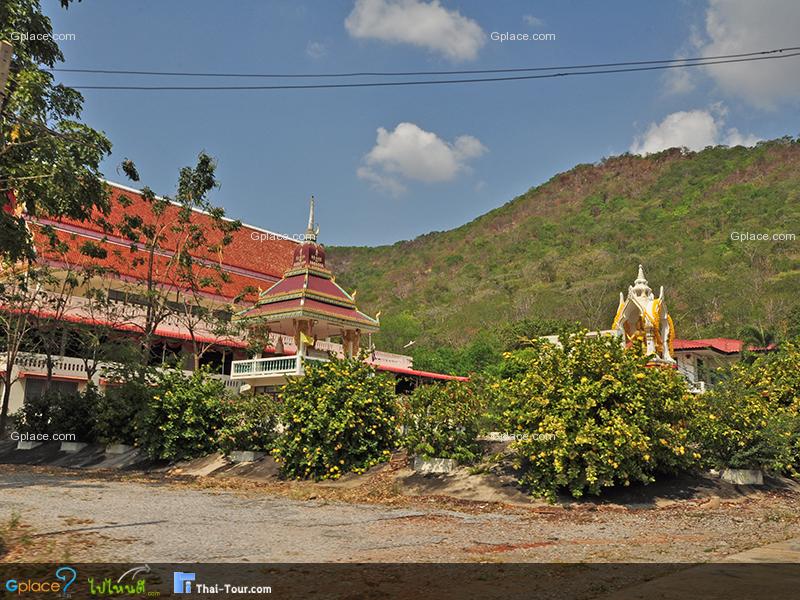 Tham Phon Sawan寺