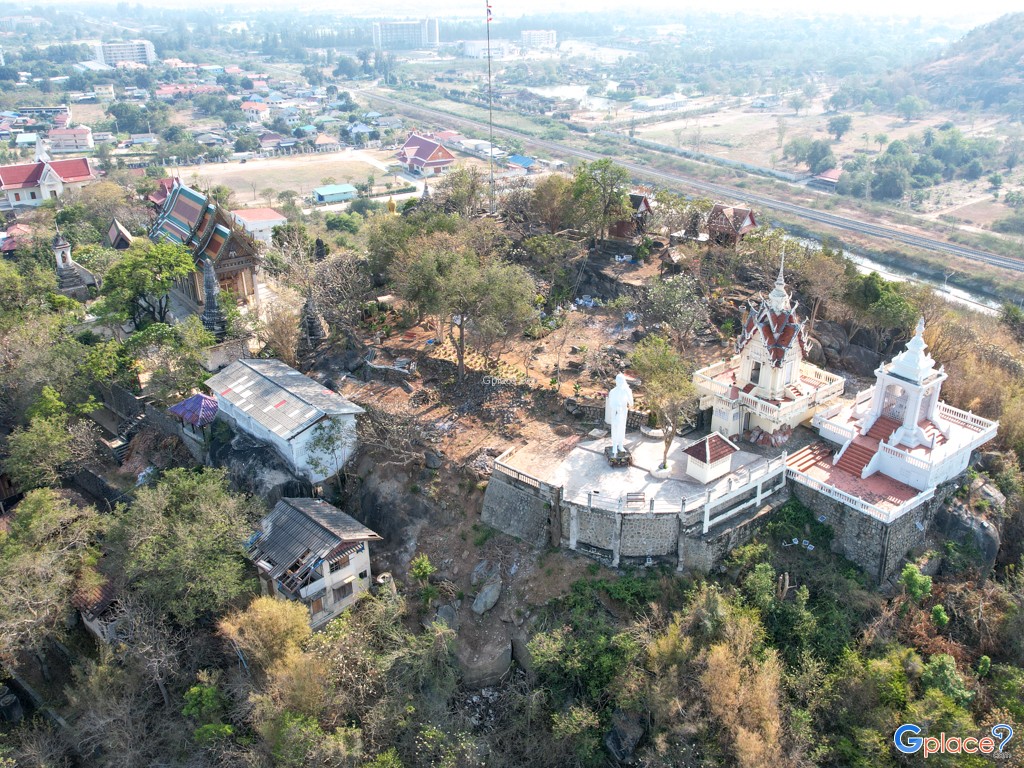 Wat Khao Krailat