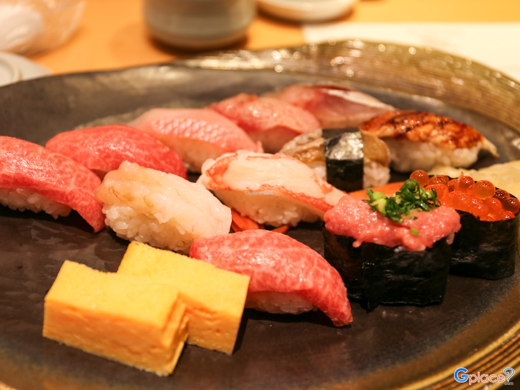 ตลาดปลาด้านใน Uogashi Yokosho
