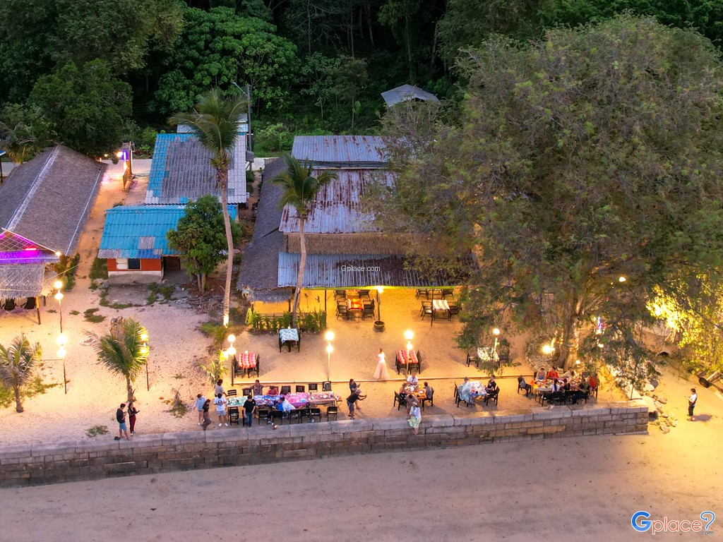 Coconut Seafood Restaurant