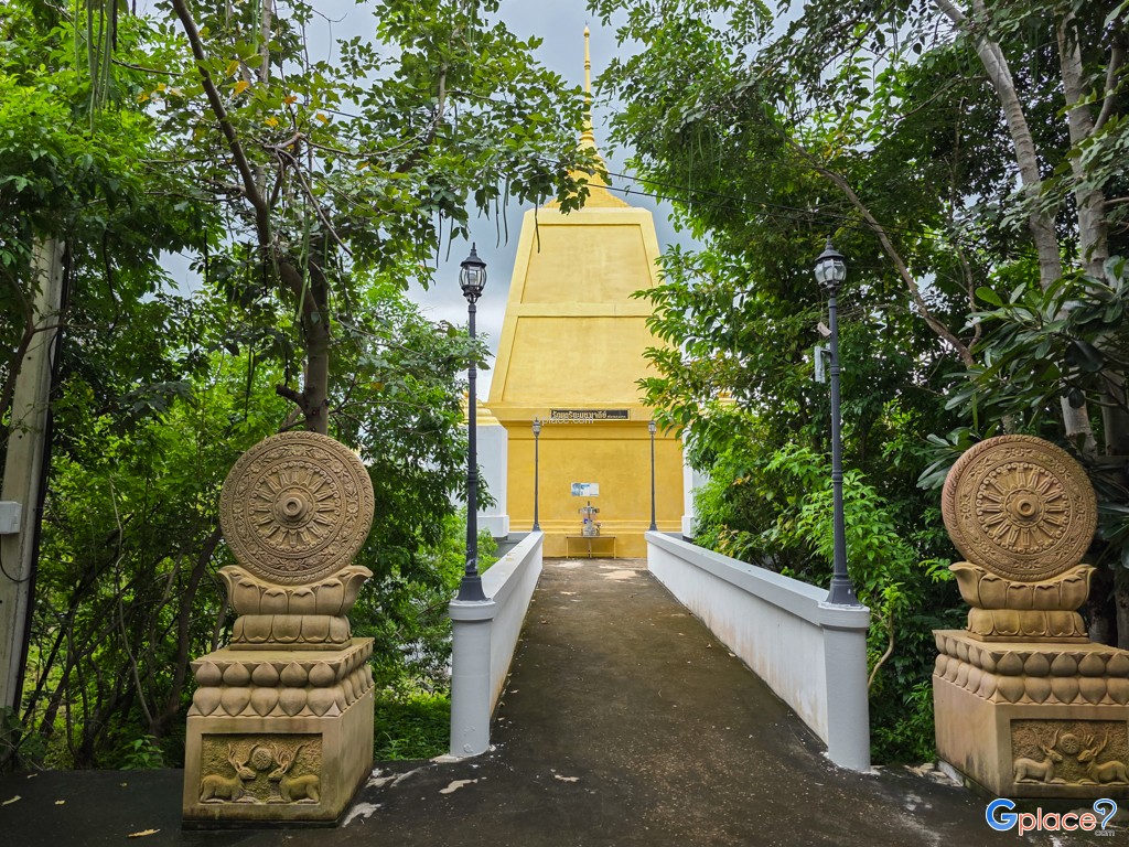 วัดถ้ำพวง และพิพิธภัณฑ์หลวงปู่วัน อุตตโม