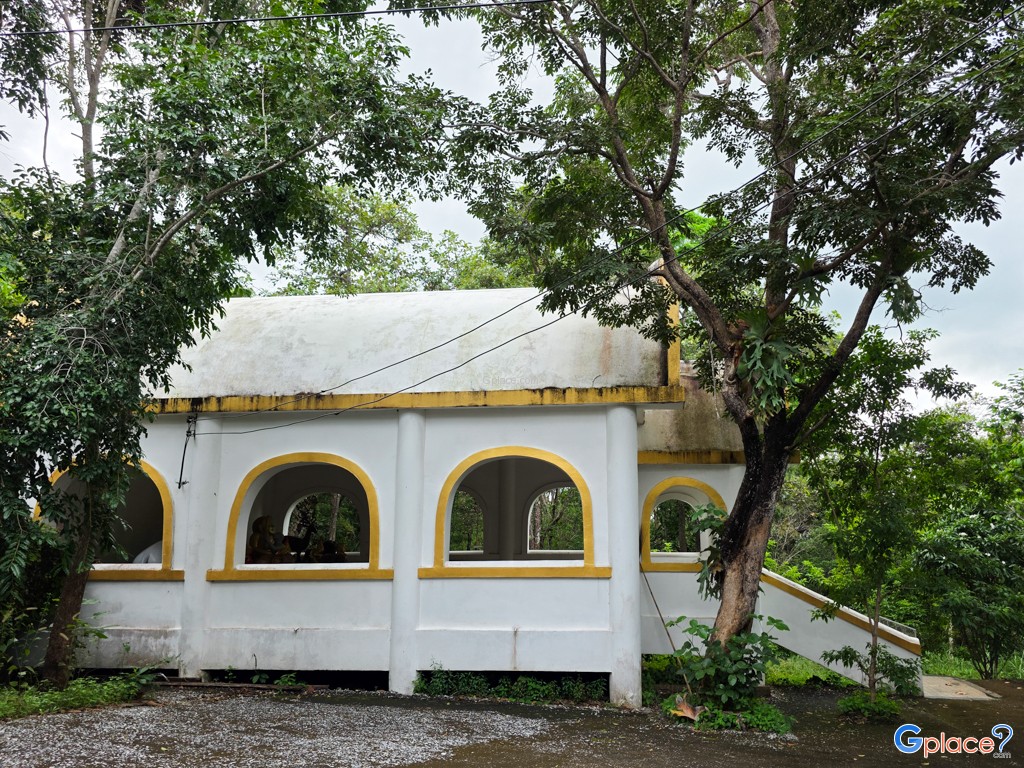 วัดถ้ำพวง และพิพิธภัณฑ์หลวงปู่วัน อุตตโม