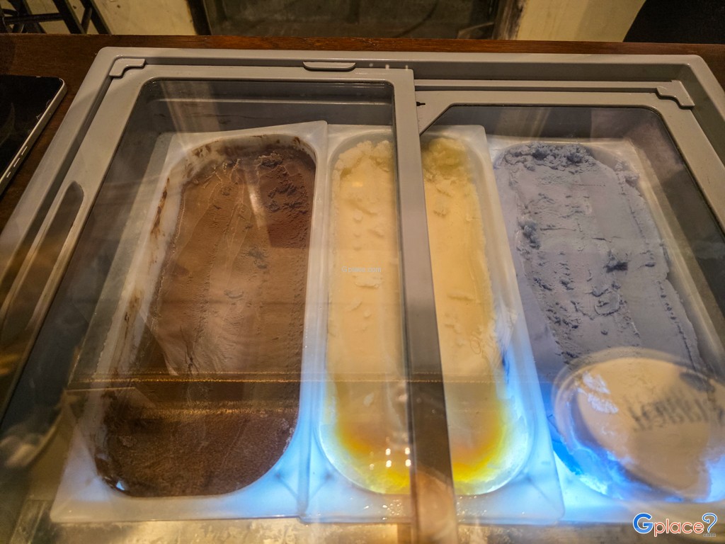 ทอรี่ ไอศกรีม