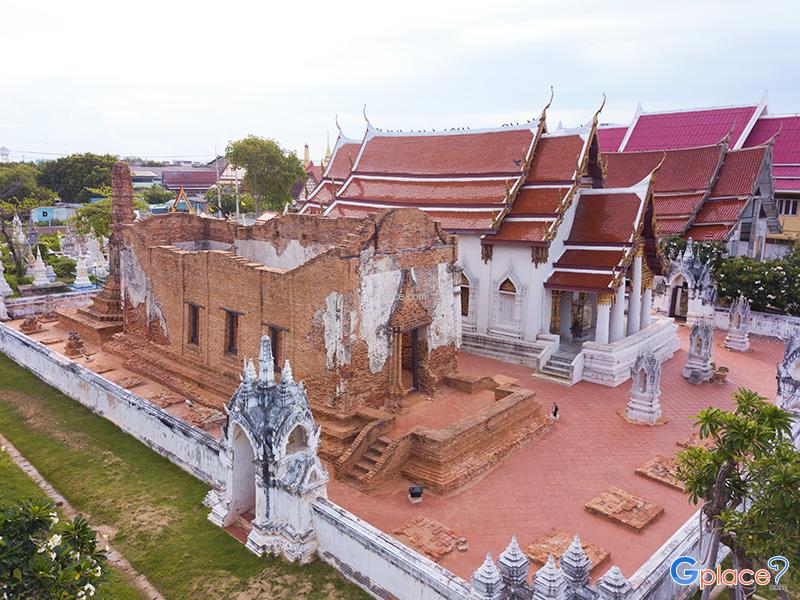 Wat Yai Chom Prasat