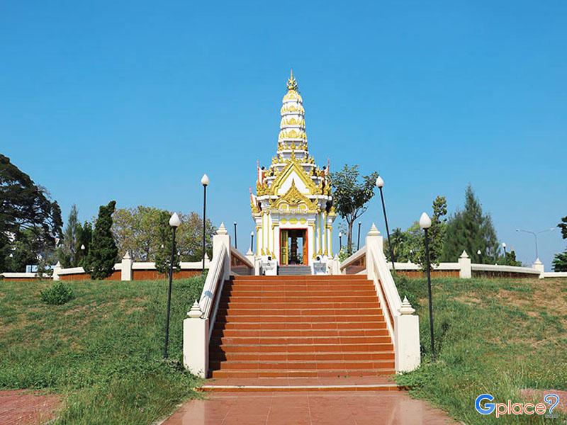 Phitsanulok City Pillar Shrine