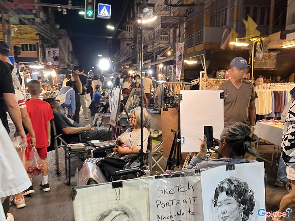 Chiang Mai Wualai Walking Street