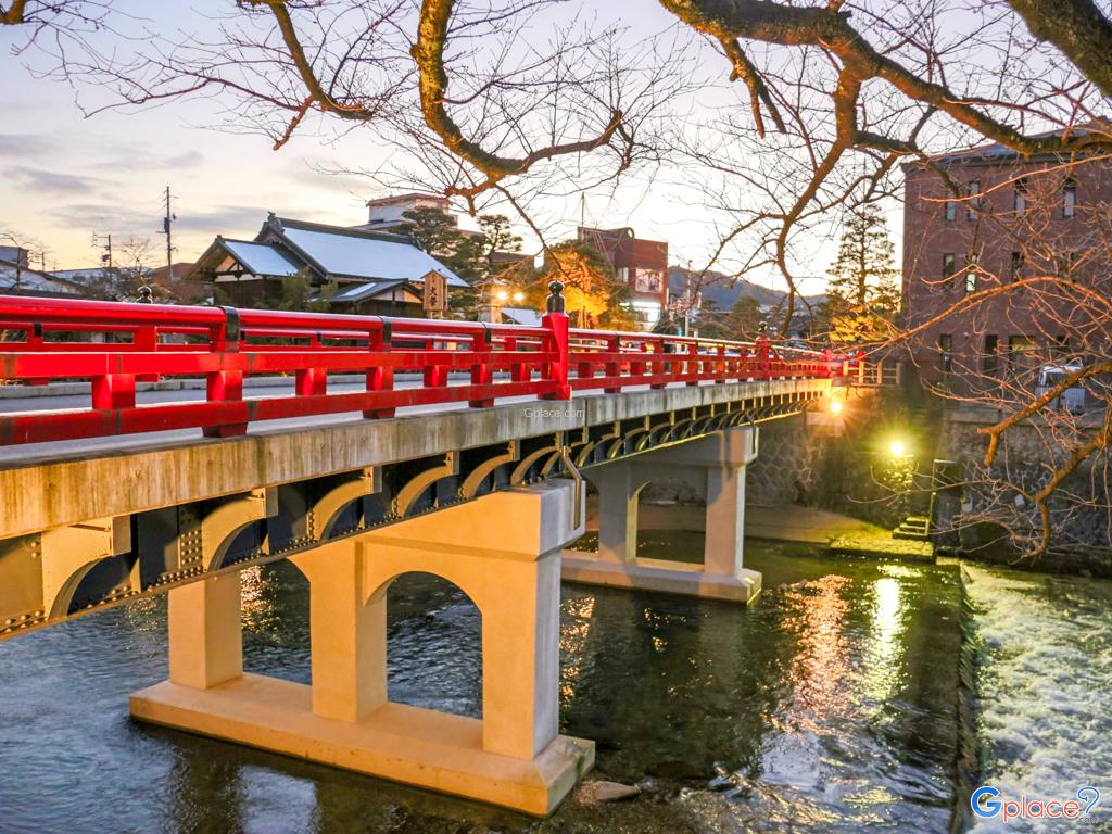 Nakabashi Bridge