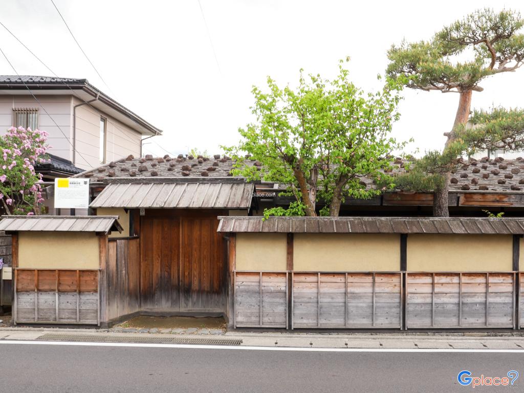 บ้านครอบครัวทาคาฮาชิ Takahashi Family Residence