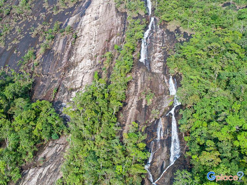 Ngao Waterfall National Park