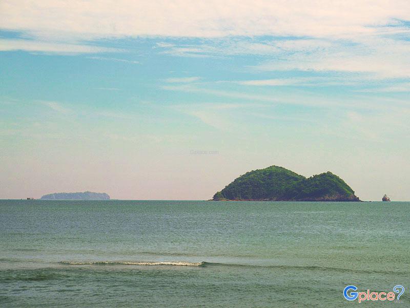 Koh Nu and Koh Maeo