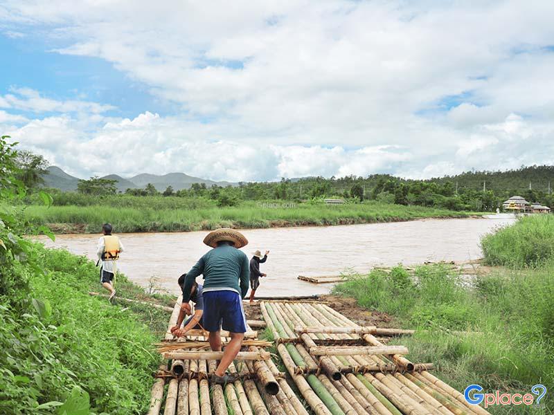 Rafting Along Pai River